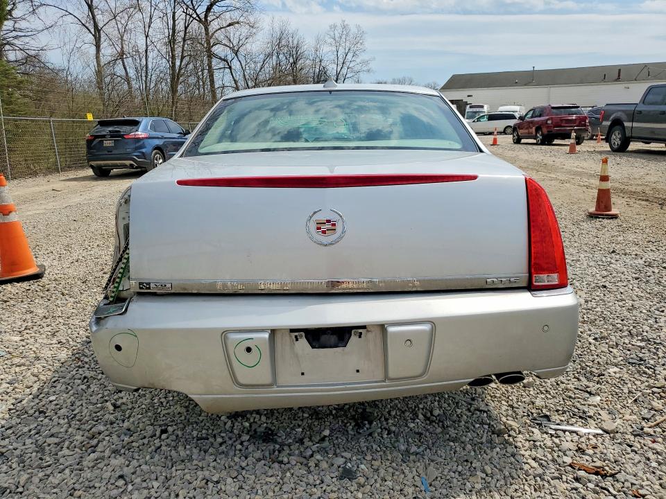 Продажа на аукционе авто 2010 Cadillac Dts, vin: 1G6KD5EYXAU128302, номер лота: 49119826