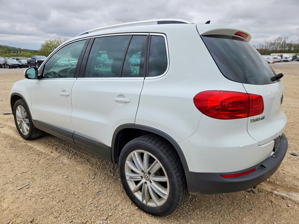 51336516 :رقم المزاد ، WVGBV7AX9FW579635 vin ، 2015 Volkswagen Tiguan مزاد بيع