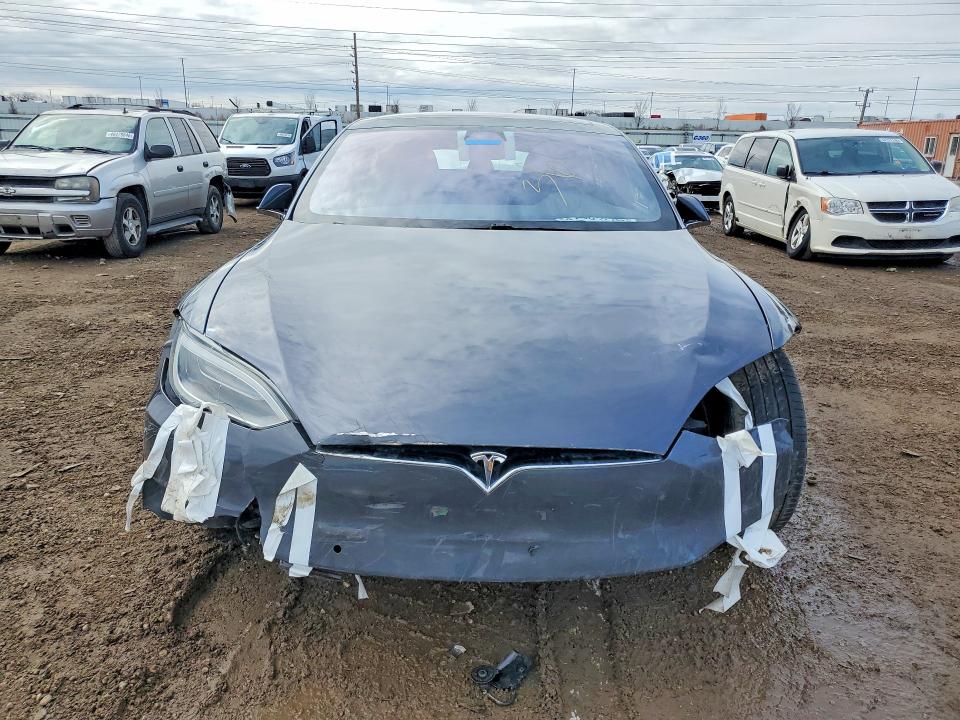 Продаж на аукціоні авто 2018 Tesla Model S, vin: 5YJSA1E26JF243496, номер лоту: 47661276
