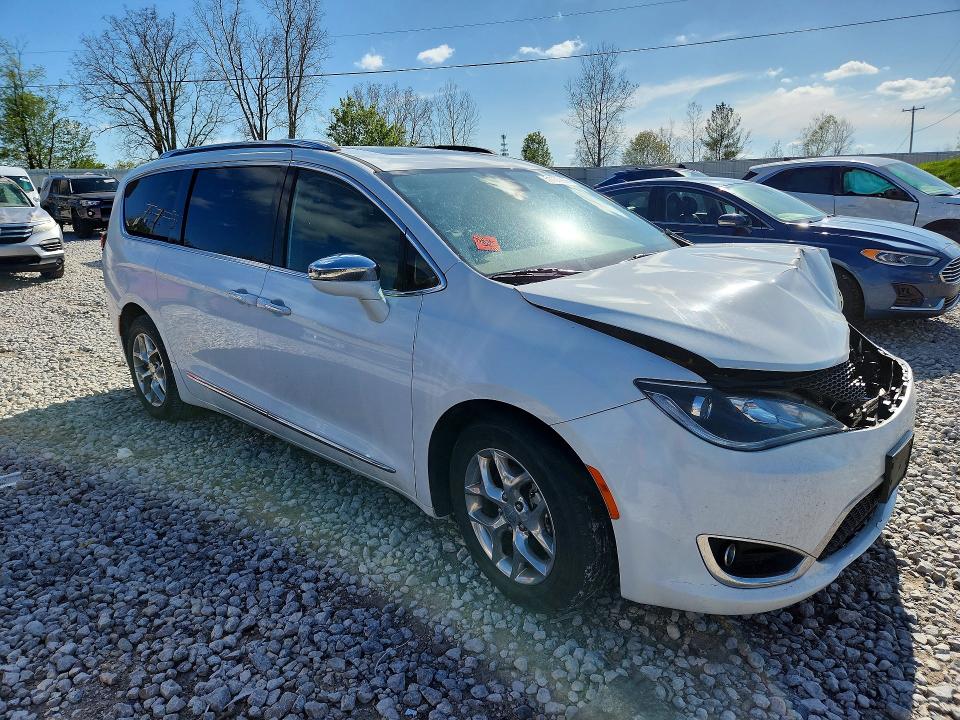 2018 Chrysler Pacifica მანქანა იყიდება აუქციონზე, vin: 2C4RC1GG7JR106802, აუქციონის ნომერი: 51166986