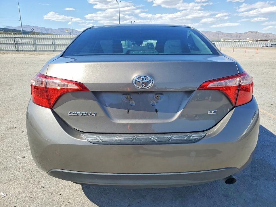 Продажа на аукционе авто 2018 Toyota Corolla, vin: 2T1BURHE8JC011255, номер лота: 51893336