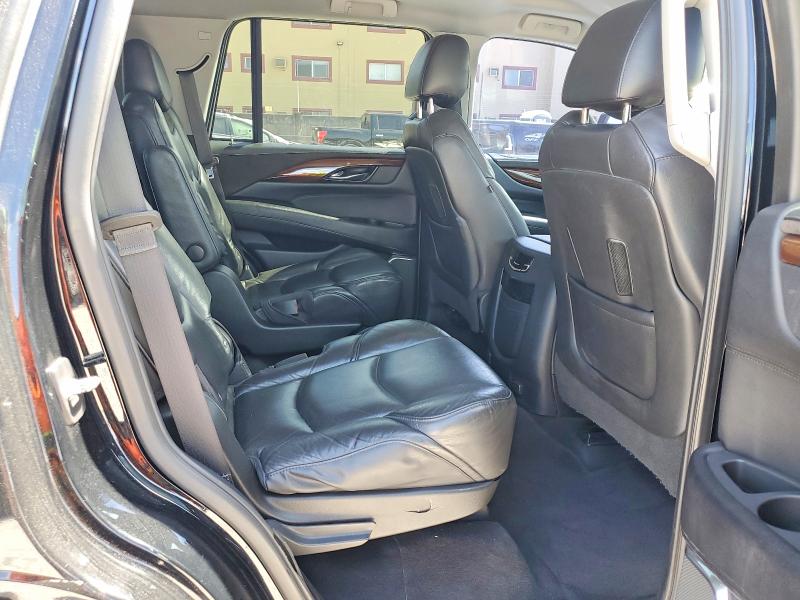 49794866 :رقم المزاد ، 1GYS3AKJ0LR266916 vin ، 2020 Cadillac Escalade مزاد بيع