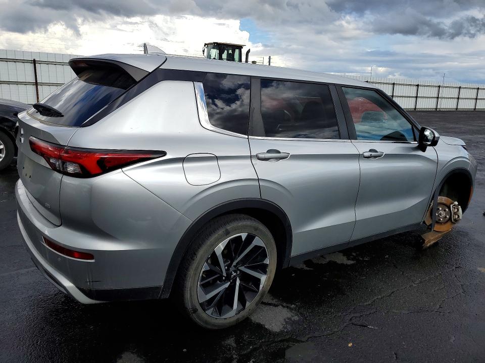 2022 Mitsubishi Outlander მანქანა იყიდება აუქციონზე, vin: JA4J3UA88NZ046597, აუქციონის ნომერი: 49072306