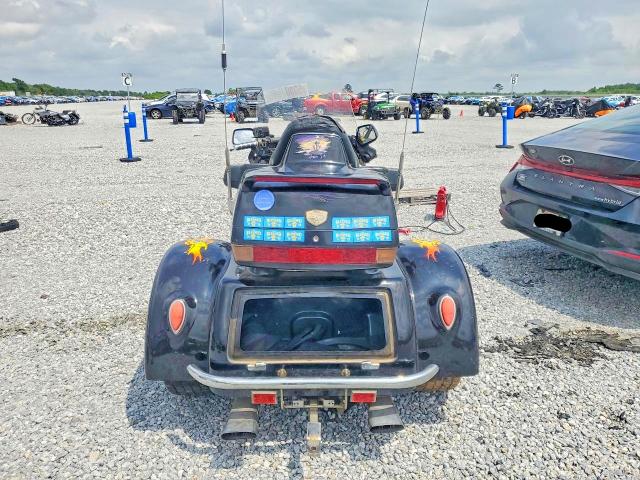 50807586 :رقم المزاد ، 1HFSC2230XA101973 vin ، 1999 Honda Gl1500 مزاد بيع