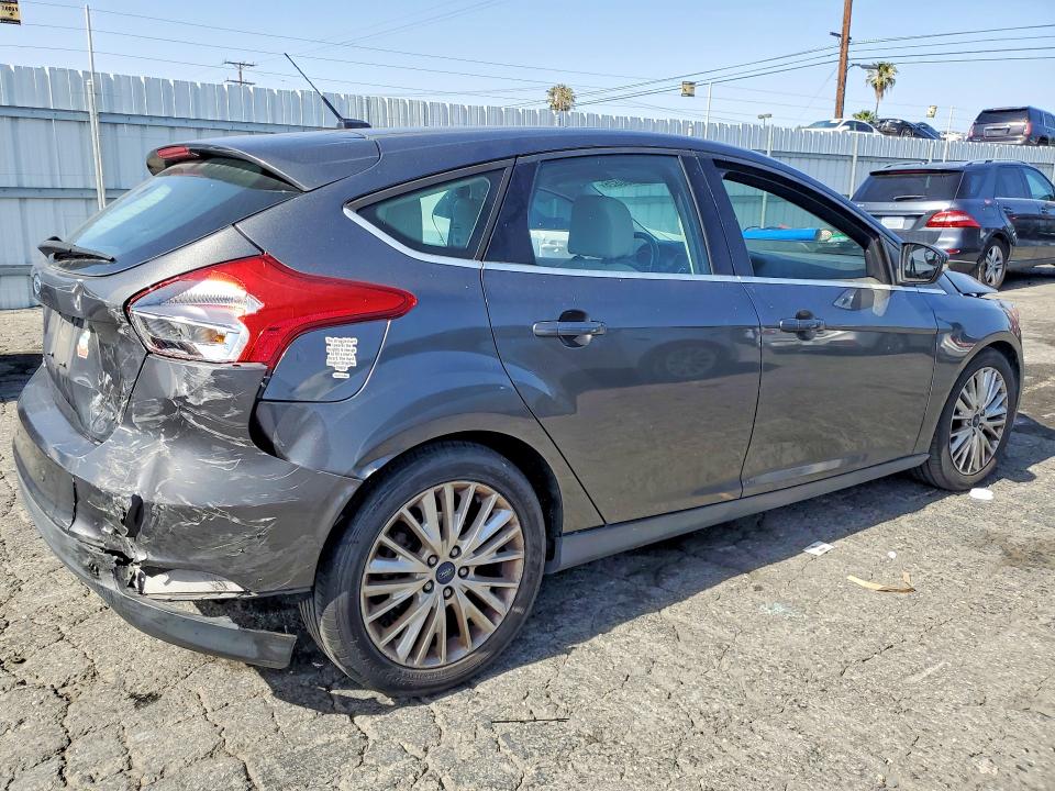 2018 Ford Focus მანქანა იყიდება აუქციონზე, vin: 1FADP3N27JL283303, აუქციონის ნომერი: 50460826
