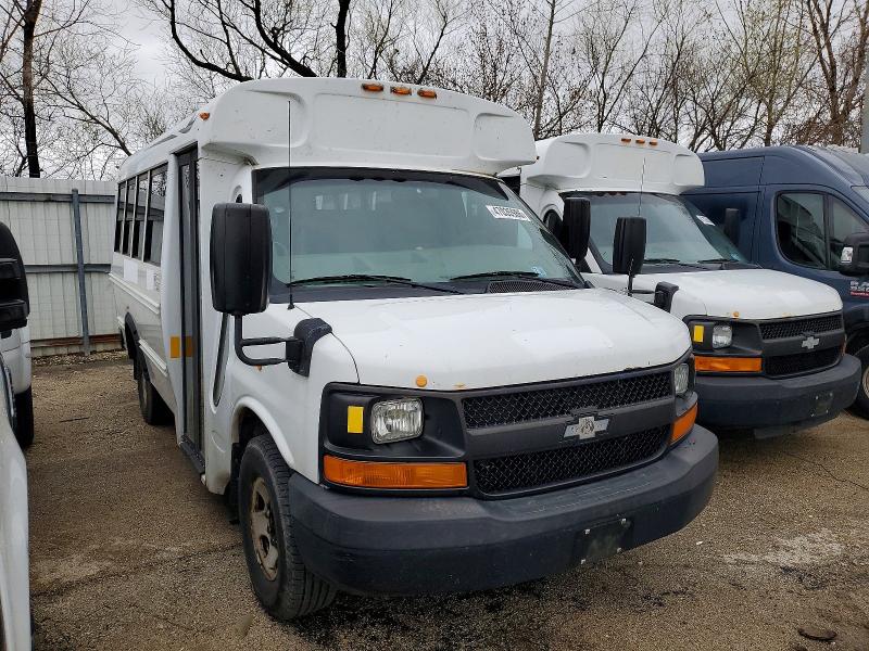 47035986 :رقم المزاد ، 1GB0G2BA0E1174766 vin ، 2014 Chev Express Cutaway مزاد بيع