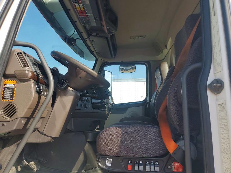 Aukcja sprzedaży 2017 Volvo Vn, vin: 4V4N39TGXHN988210, numer aukcji: 50600186