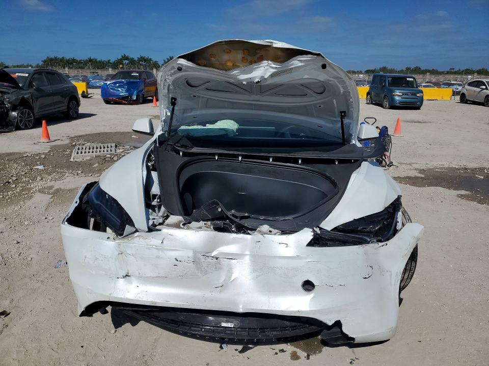 Продаж на аукціоні авто 2025 Tesla Model 3, vin: 5YJ3E1EA6SF055966, номер лоту: 49953406