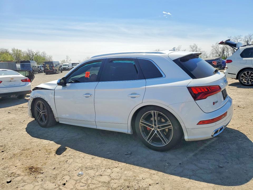 2018 Audi Sq5 მანქანა იყიდება აუქციონზე, vin: WA1A4AFY8J2209983, აუქციონის ნომერი: 48981926