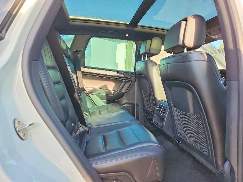 2017 Volkswagen Touareg მანქანა იყიდება აუქციონზე, vin: WVGRF7BP1HD005300, აუქციონის ნომერი: 50801046