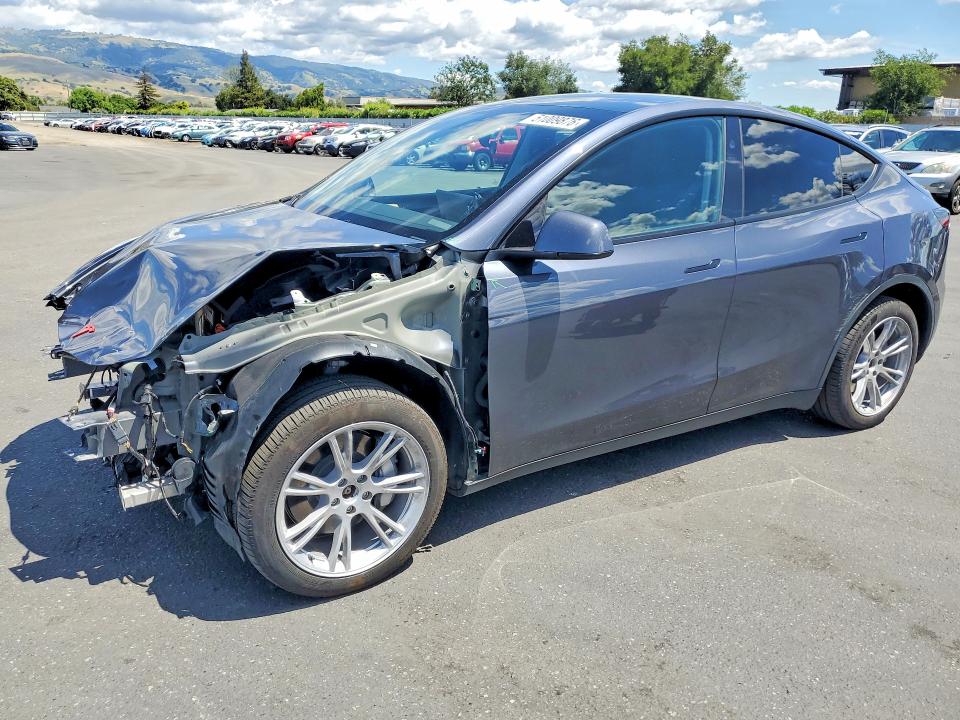 51009876 :رقم المزاد ، 7SAYGDEEXPA194719 vin ، 2023 Tesla Model Y مزاد بيع