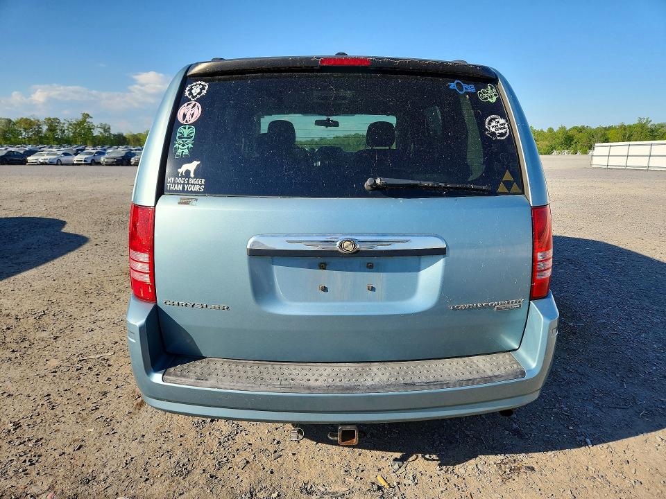 49492746 :رقم المزاد ، 2A4RR5D1XAR285062 vin ، 2010 Chrysler Town And Country مزاد بيع