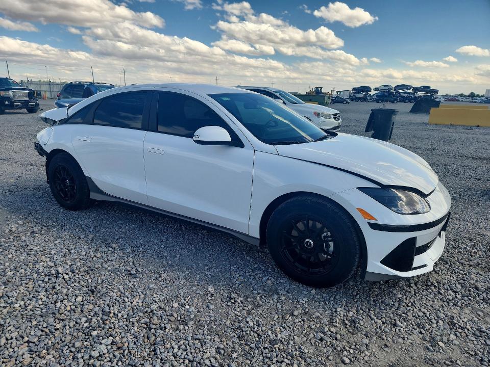 2025 Hyundai Ioniq 6 მანქანა იყიდება აუქციონზე, vin: KMHM34AC0SA113996, აუქციონის ნომერი: 51096376