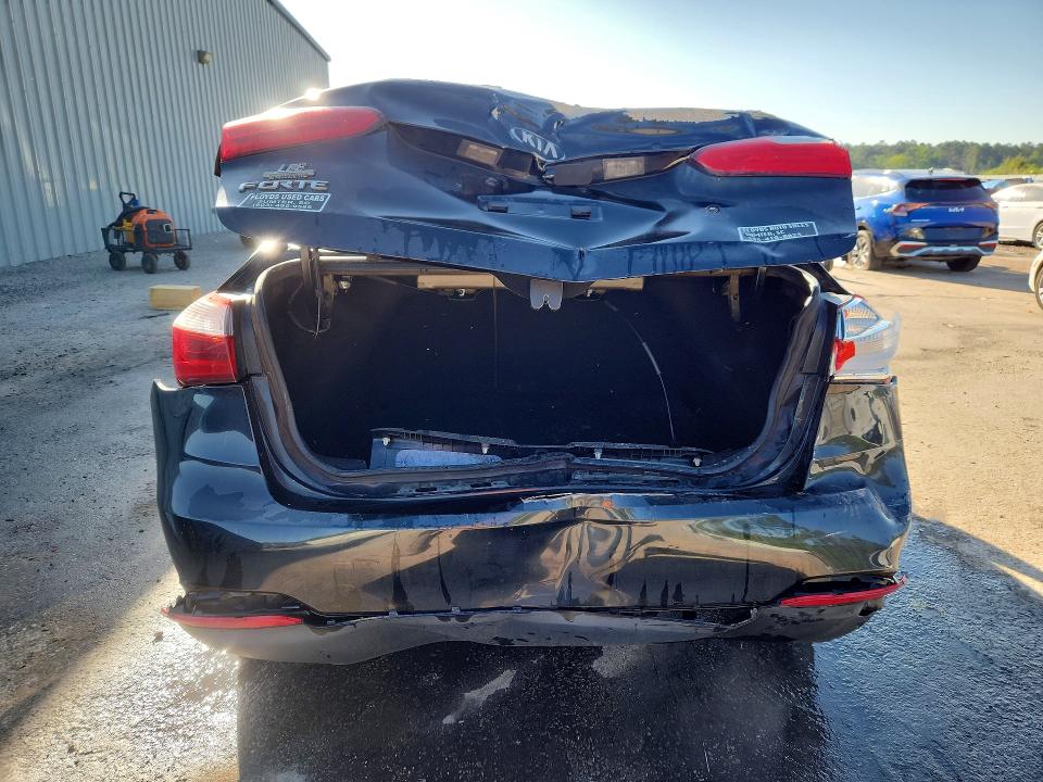 2015 Kia Forte მანქანა იყიდება აუქციონზე, vin: KNAFK4A61F5318961, აუქციონის ნომერი: 50085476