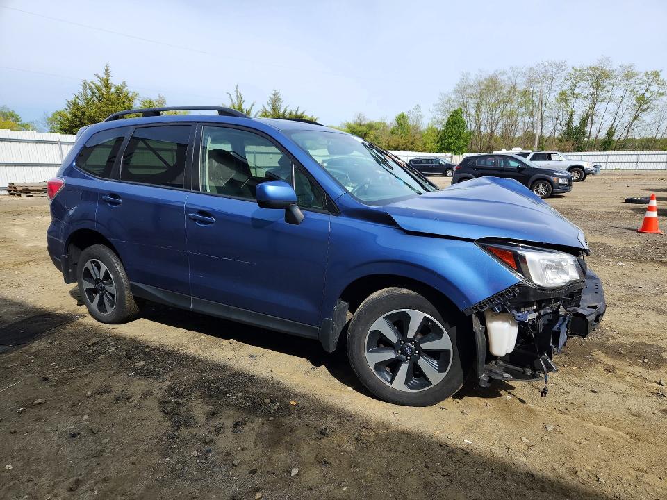 2017 Subaru Forester მანქანა იყიდება აუქციონზე, vin: JF2SJAGC6HH508855, აუქციონის ნომერი: 51099556
