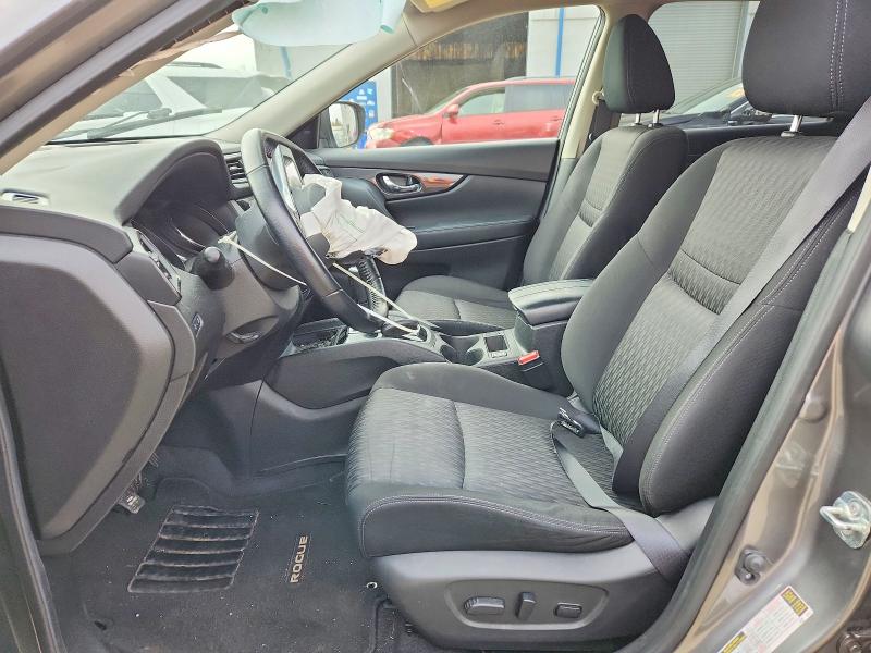 49018846 :رقم المزاد ، JN8AT2MV0LW115975 vin ، 2020 Nissan Rogue مزاد بيع
