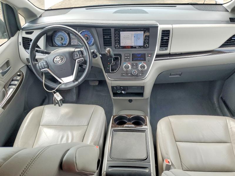Продажа на аукционе авто 2019 Toyota Sienna, vin: 5TDYZ3DC5KS010697, номер лота: 49157566