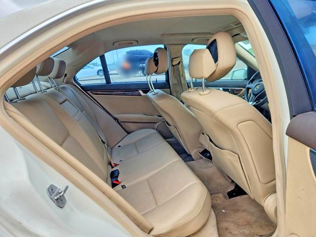 Продаж на аукціоні авто 2012 Mercedes-benz C, vin: WDDGF4HB2CA631993, номер лоту: 49574596