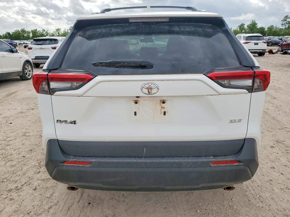 Продажа на аукционе авто 2021 Toyota Rav4, vin: 2T3W1RFV1MW104044, номер лота: 50157046