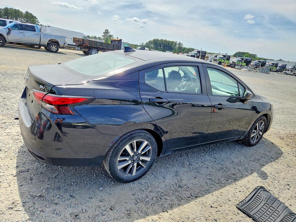 49387746 :رقم المزاد ، 3N1CN8EV8ML852514 vin ، 2021 Nissan Versa مزاد بيع