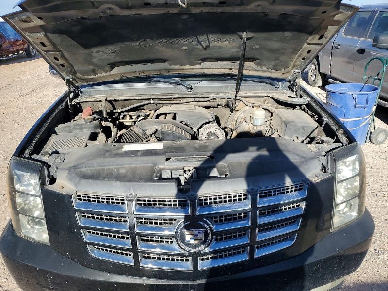 2011 Cadillac Escalade მანქანა იყიდება აუქციონზე, vin: 1GYS3HEF6BR217878, აუქციონის ნომერი: 50919626