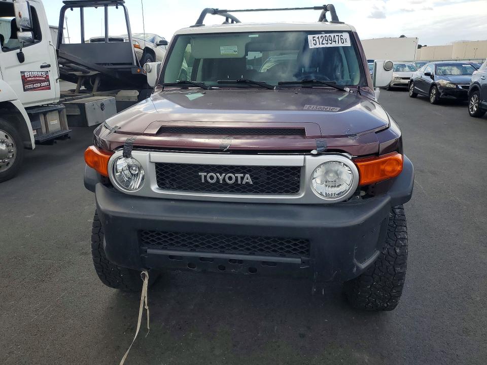 51299476 :رقم المزاد ، JTEBU11F270049180 vin ، 2007 Toyota Fj Cruiser مزاد بيع