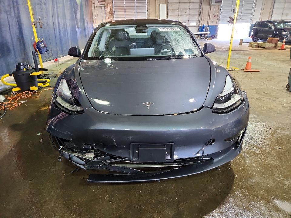 Продажа на аукционе авто 2022 Tesla Model 3, vin: 5YJ3E1EA9NF303843, номер лота: 49508046
