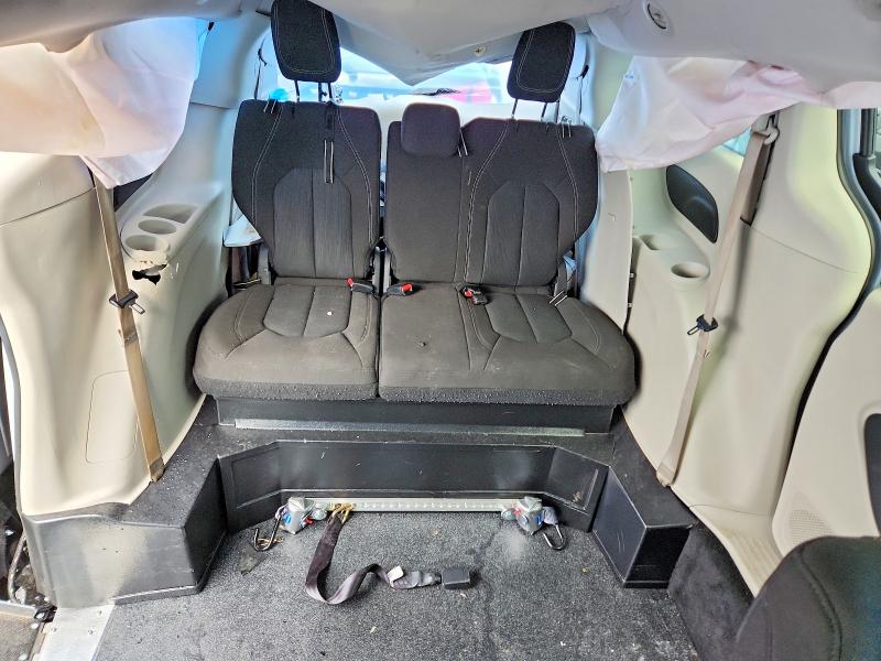 47318926 :رقم المزاد ، 2C4RC1CG4NR203791 vin ، 2022 Chrysler Voyager مزاد بيع