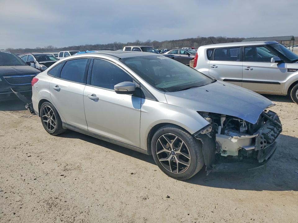 48844506 :رقم المزاد ، 1FADP3H22JL203515 vin ، 2018 Ford Focus مزاد بيع