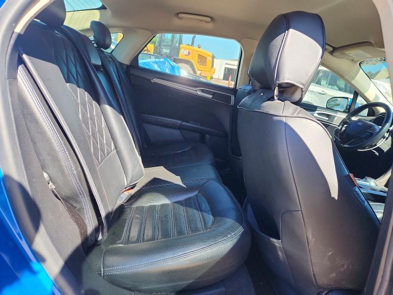 48951996 :رقم المزاد ، 3FA6P0HD5LR234657 vin ، 2020 Ford Fusion مزاد بيع