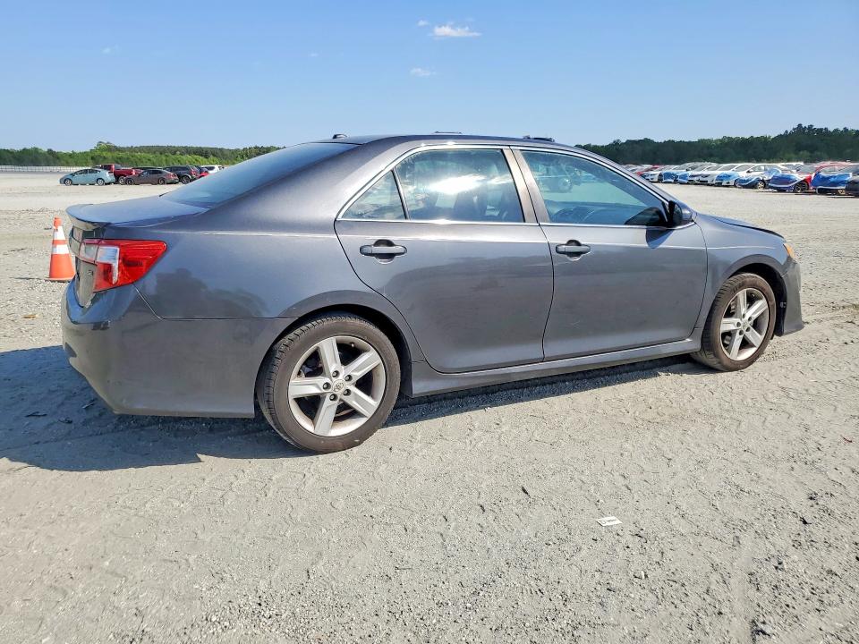 50992376 :رقم المزاد ، 4T1BF1FK3CU032035 vin ، 2012 Toyota Camry مزاد بيع