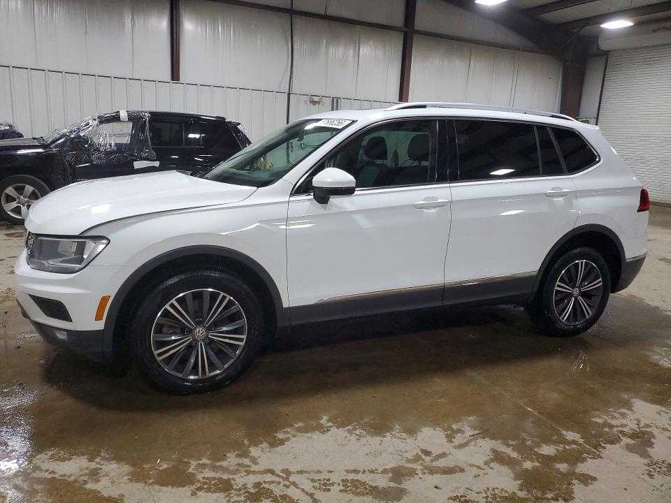 50566256 :رقم المزاد ، 3VV2B7AX8JM097309 vin ، 2018 Volkswagen Tiguan مزاد بيع