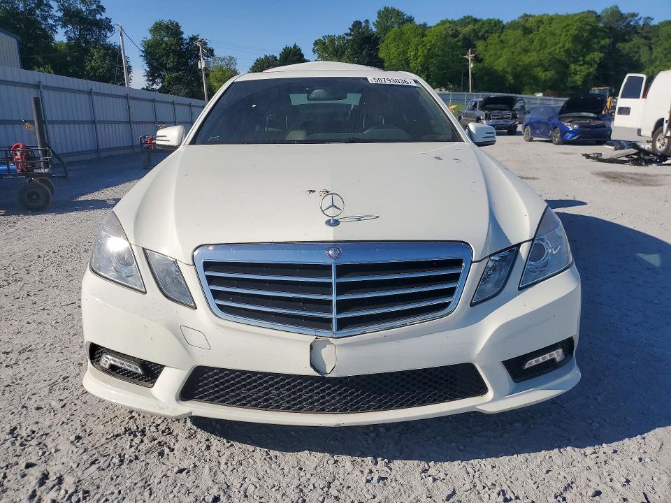 50793036 :رقم المزاد ، WDDHF5GB6BA460384 vin ، 2011 Mercedes-benz E مزاد بيع