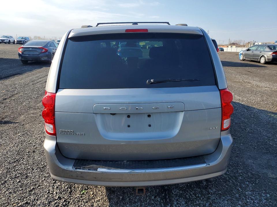 48566346 :رقم المزاد ، 2C4RDGBG8FR579946 vin ، 2015 Dodge Grand Caravan مزاد بيع