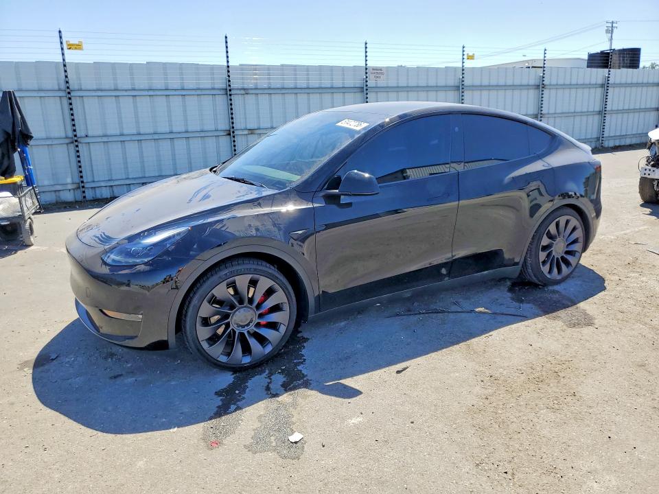 Auction sale of the 2024 Tesla Model Y, vin: 7SAYGDEF5RF048615, lot number: 51472786