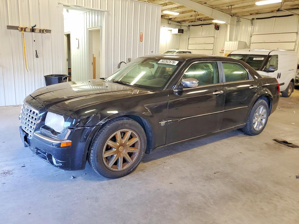 Продажа на аукционе авто 2007 Chrysler 300c, vin: 2C3KA63H87H741422, номер лота: 50262576
