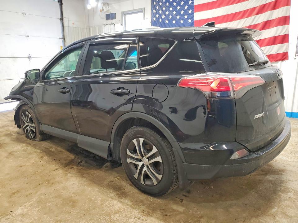 49002626 :رقم المزاد ، 2T3BFREV1JW723479 vin ، 2018 Toyota Rav4 مزاد بيع