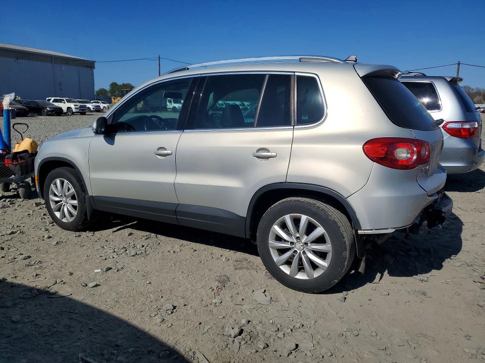 Aukcja sprzedaży 2011 Volkswagen Tiguan, vin: WVGBV7AX2BW560841, numer aukcji: 48829406