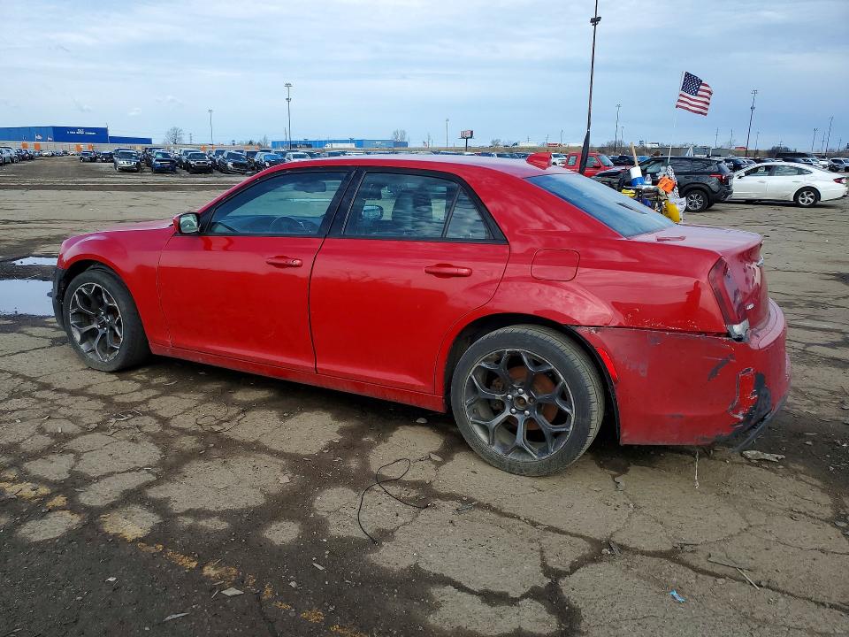49711186 :رقم المزاد ، 2C3CCAGG0FH923102 vin ، 2015 Chrysler 300 مزاد بيع
