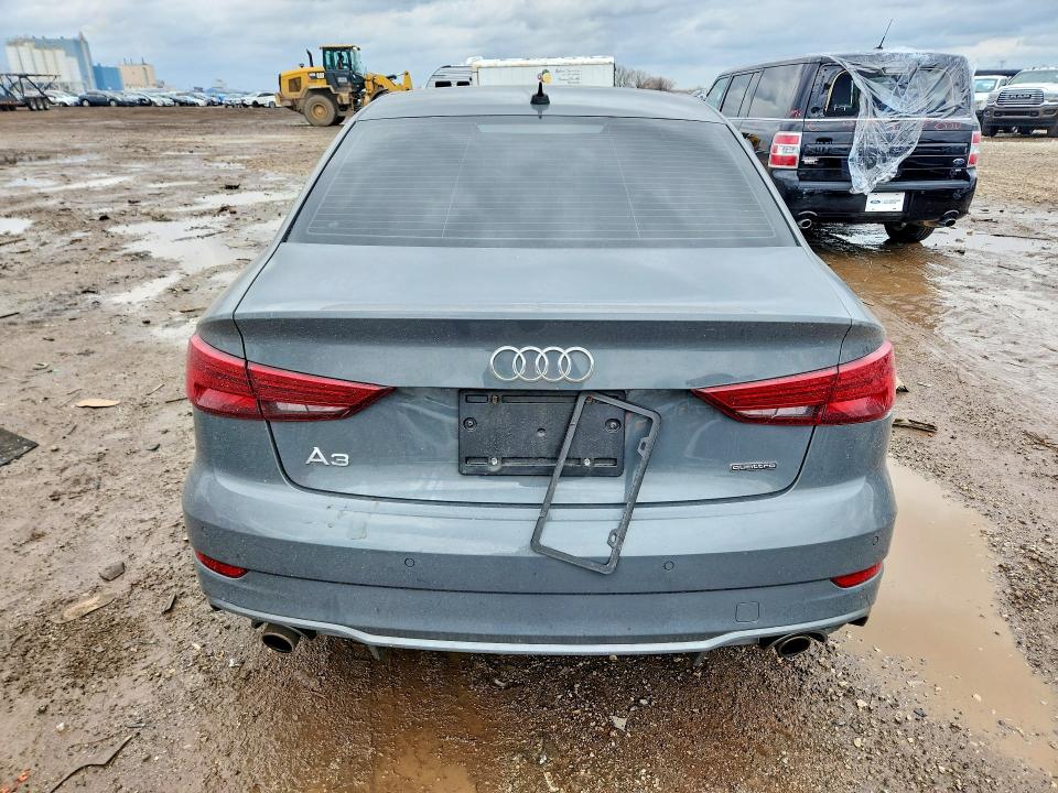 Продаж на аукціоні авто 2019 Audi A3, vin: WAUJEGFFXK1022446, номер лоту: 48330346