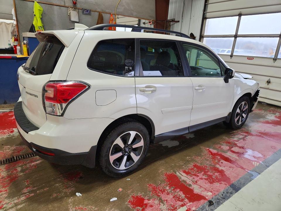 49485376 :رقم المزاد ، JF2SJAGC0JH431681 vin ، 2018 Subaru Forester مزاد بيع