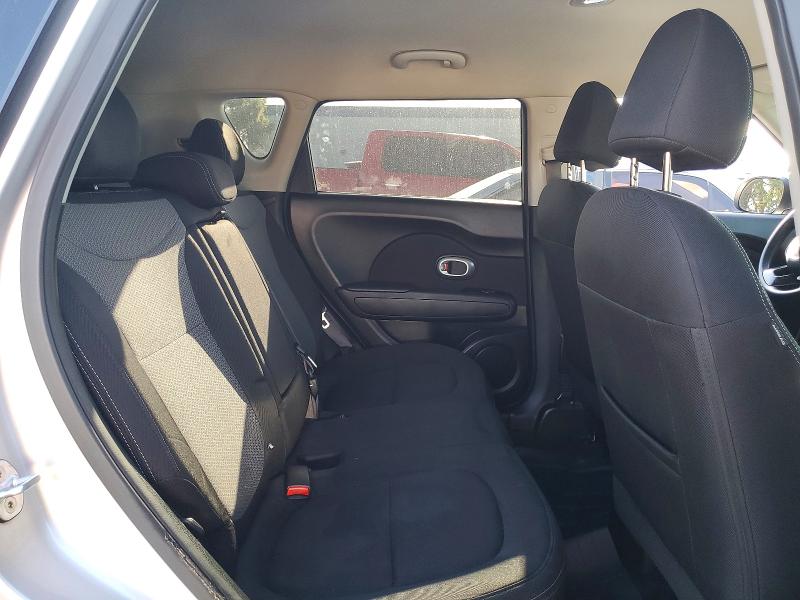 2018 Kia Soul მანქანა იყიდება აუქციონზე, vin: KNDJP3A53J7595172, აუქციონის ნომერი: 48789736