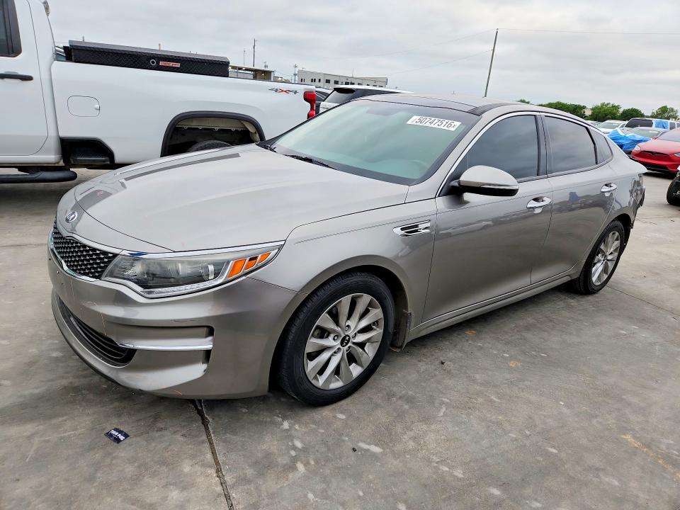 Auction sale of the 2018 Kia Optima, vin: 5XXGU4L33JG242541, lot number: 50747516