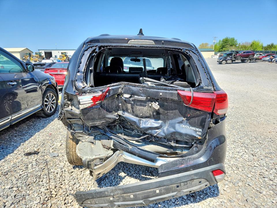 2019 Mitsubishi Outlander მანქანა იყიდება აუქციონზე, vin: JA4AZ3A36KZ042623, აუქციონის ნომერი: 48977756