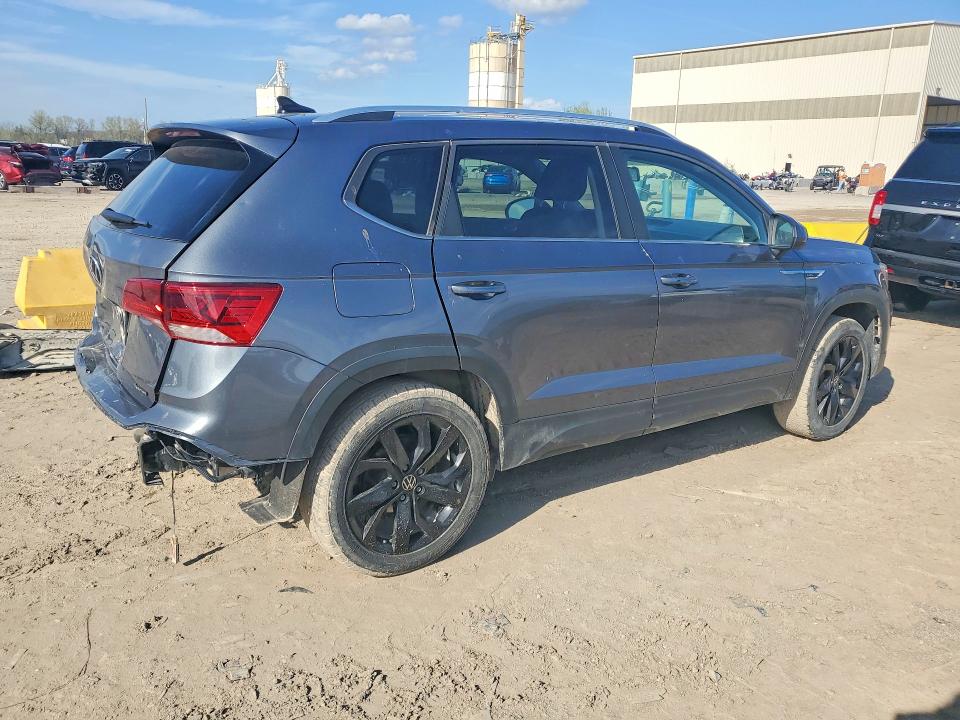 2022 Volkswagen Taos მანქანა იყიდება აუქციონზე, vin: 3VVLX7B2XNM090196, აუქციონის ნომერი: 49147816