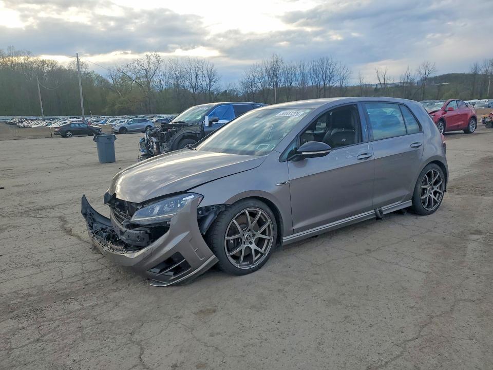 2016 Volkswagen Golf R მანქანა იყიდება აუქციონზე, vin: WVWLF7AU6GW143371, აუქციონის ნომერი: 50581026