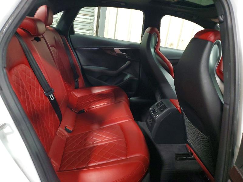 Продаж на аукціоні авто 2018 Audi S4, vin: WAUB4AF46JA158459, номер лоту: 50768696