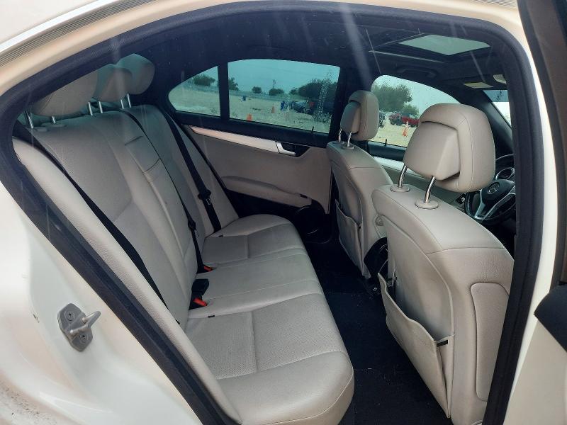 Продаж на аукціоні авто 2013 Mercedes-benz C, vin: WDDGF4HB6DA828912, номер лоту: 50592646