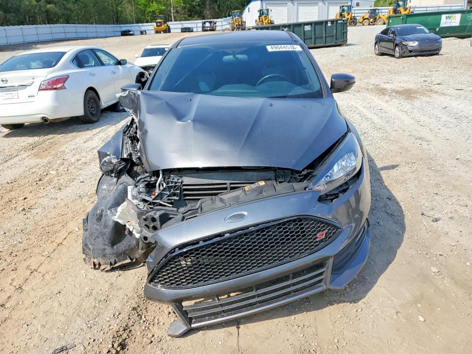 Продажа на аукционе авто 2017 Ford Focus, vin: 1FADP3L94HL253914, номер лота: 49044576