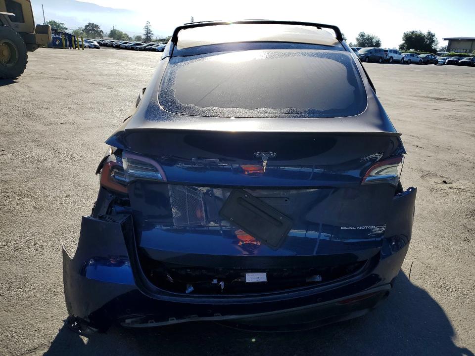 48941756 :رقم المزاد ، 5YJYGDEEXMF153678 vin ، 2021 Tesla Model Y مزاد بيع